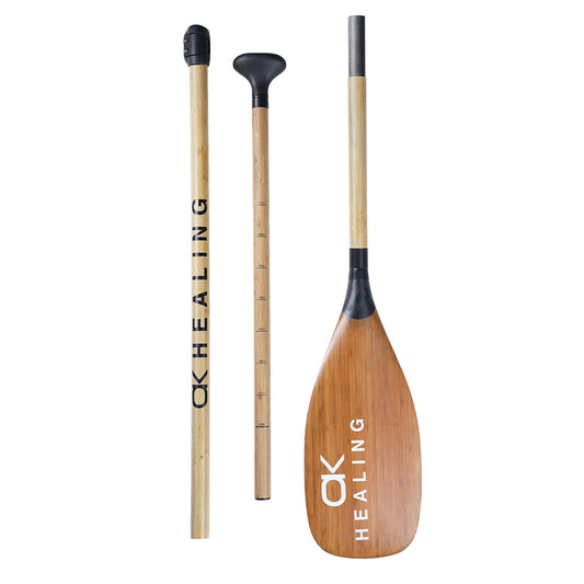 Dreiteiliges SUP-Paddel aus Carbon – verstellbar, abnehmbar und mit Bambusgriff